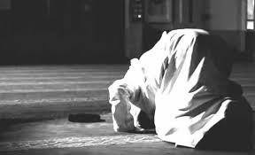 Melakukan Sholat Secara Khusyu’