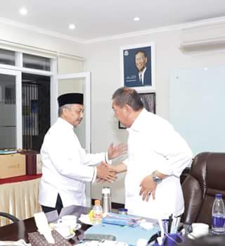 Ust. Ahmad Syaikhu Beserta Sejumlah Pengurus Inti DPW PKS Jawa Barat Datang Bersilaturahmi. Demiz: Saya Terharu…