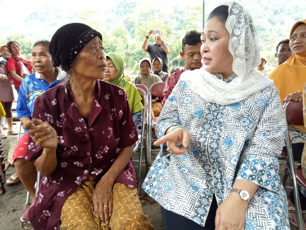 TITIEK SOEHARTO HARAPAN BARU BAGI PARTAI GOLKAR