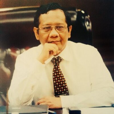 Saran Netizen, Ketika Ingin Mengkritik Mahfud MD ; �Baca Ayat Kursi Dulu Sebelum Diposting�