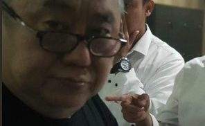 Lieus Sungkharisma yang Bikin Kesel; Dihantam Sesama Ethnik, Dituding Oleh Beda Ethnik