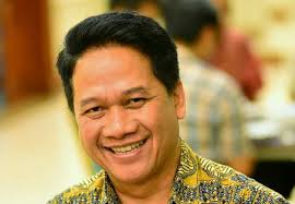 Prof.Suteki dan fungsi intelektual