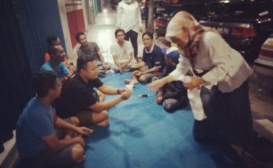 PEPES KEPUNG, Malam-malam Ini yang Dilakukan Emak-emak Pendukung Prabowo Sandi di 3 Kabupaten