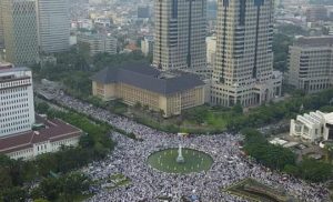 Puisi berjudul “Tetap Tegar” ini Membakar Semangat bagi Pejuang-pejuang Keadilan