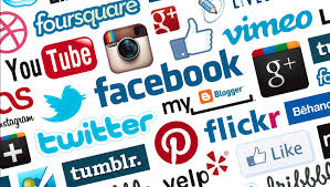 Saatnya netizen dan media sosial menggantikan peran jurnalis dan media mainstream menjadi pilar keempat demokrasi